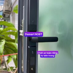 Khóa vân tay cửa nhôm Xingfa DSmart N38T Chống nước 5 Khóa thông minh cửa nhôm Xingfa DSmart N38T gắn ngoài trời App TTlock màu đen có chốt an toàn