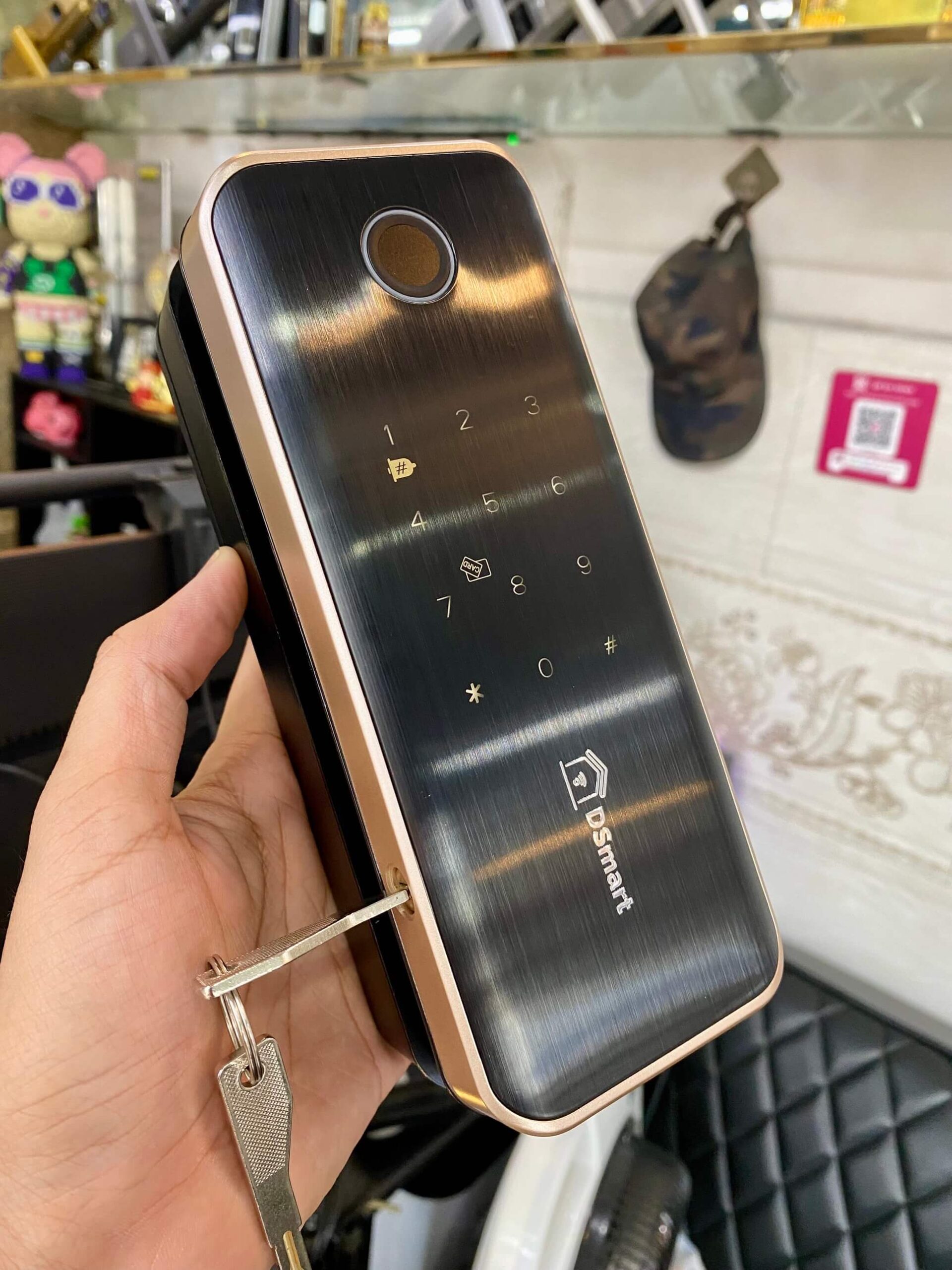 Khoá VÂN TAY cửa kính DSmart K38T thông minh Khoá VÂN TAY cửa kính DSmart K38T thông minh