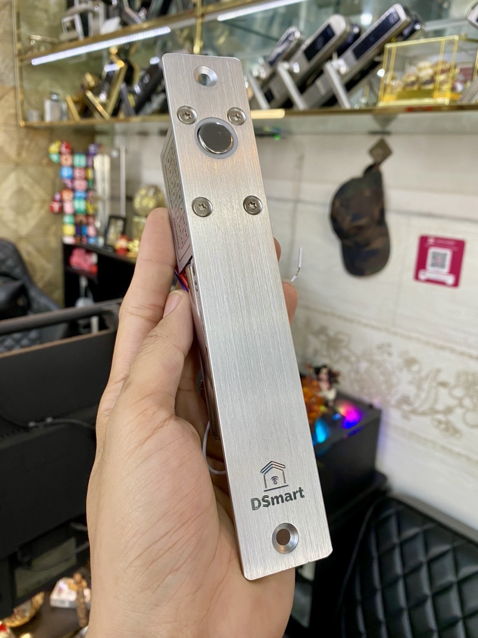 Khóa chốt thả rơi điện tử đa năng DSmart CR38 Khóa chốt thả rơi điện tử đa năng DSmart CR38