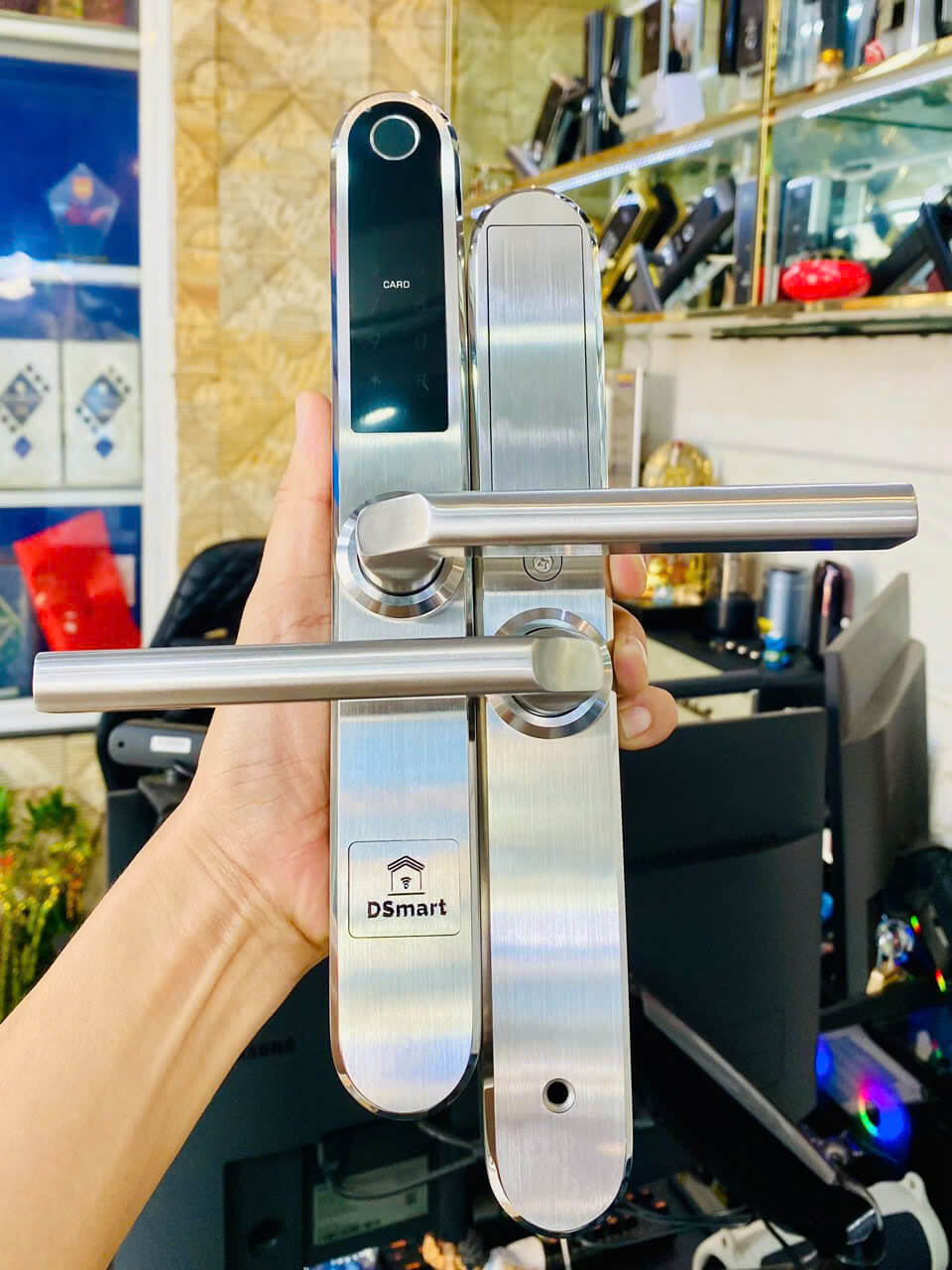 Khóa vân tay cửa nhôm Xingfa DSmart N68T Chống nước inox 304 Khóa vân tay cửa nhôm Xingfa DSmart N68T Chống nước inox 304