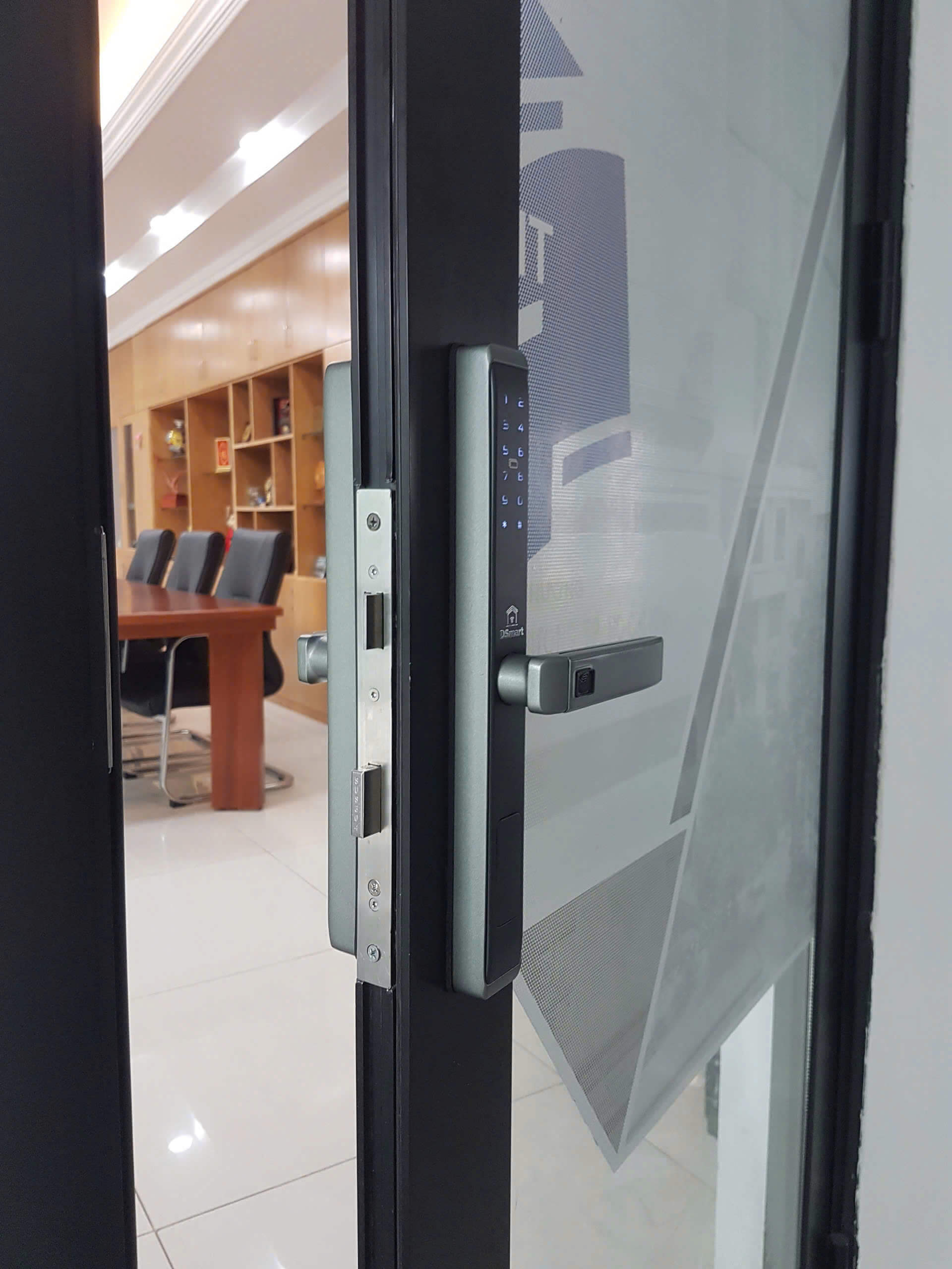 Khóa vân tay cửa nhôm Xingfa DSmart N37T Chống nước điện tử Khóa vân tay cửa nhôm Xingfa DSmart N37T Chống nước điện tử