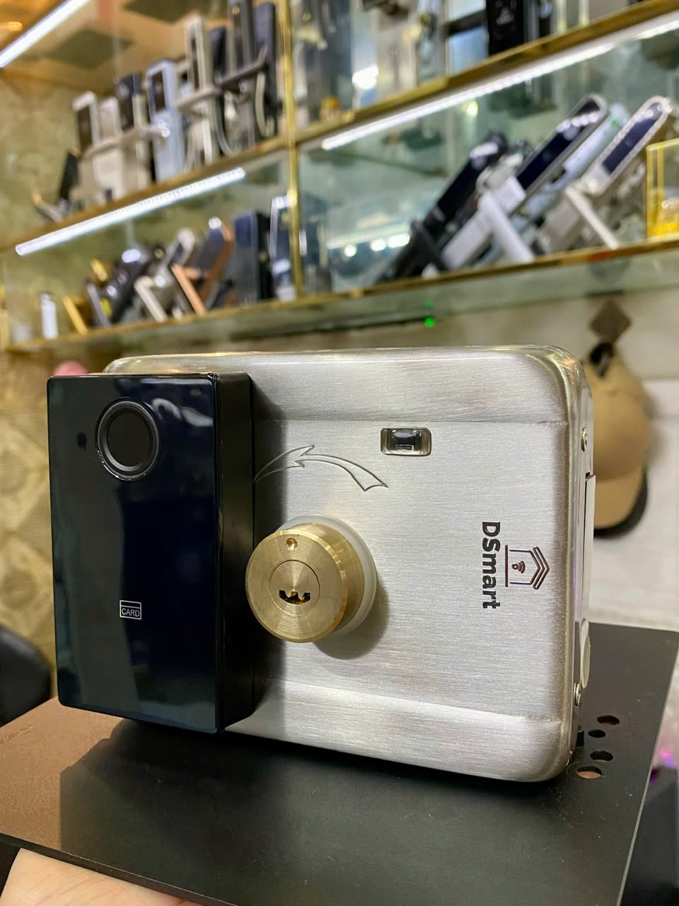 Khóa Cửa Cổng DSmart 2C35T Vân Tay 2 chiều CHỐNG NƯỚC Khóa Cửa Cổng DSmart 2C35T Vân Tay 2 chiều CHỐNG NƯỚC