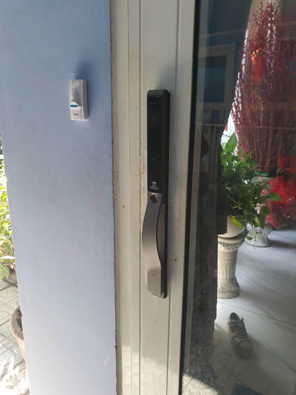 Khóa cửa nhôm FaceId DSmart NX78T-F Khóa cửa nhôm FaceId DSmart NX78T-F