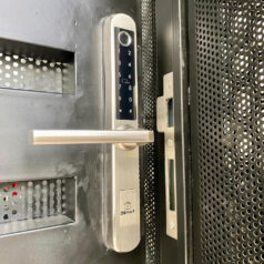 Khóa điện tử DSmart N35T-2C vân tay 2 chiều App TTLOCK 5 Khóa DSmart N35T-2C Inox 304 chống nước gắn được cho cửa mở ngoài trời