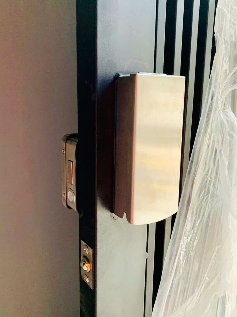 Bộ phụ kiện đi kèm hộp che mưa inox 304 và bi cửa khóa điện tử DSmart 2C35T chính hãng Bộ phụ kiện đi kèm hộp che mưa inox 304 và bi cửa khóa điện tử DSmart 2C35T chính hãng