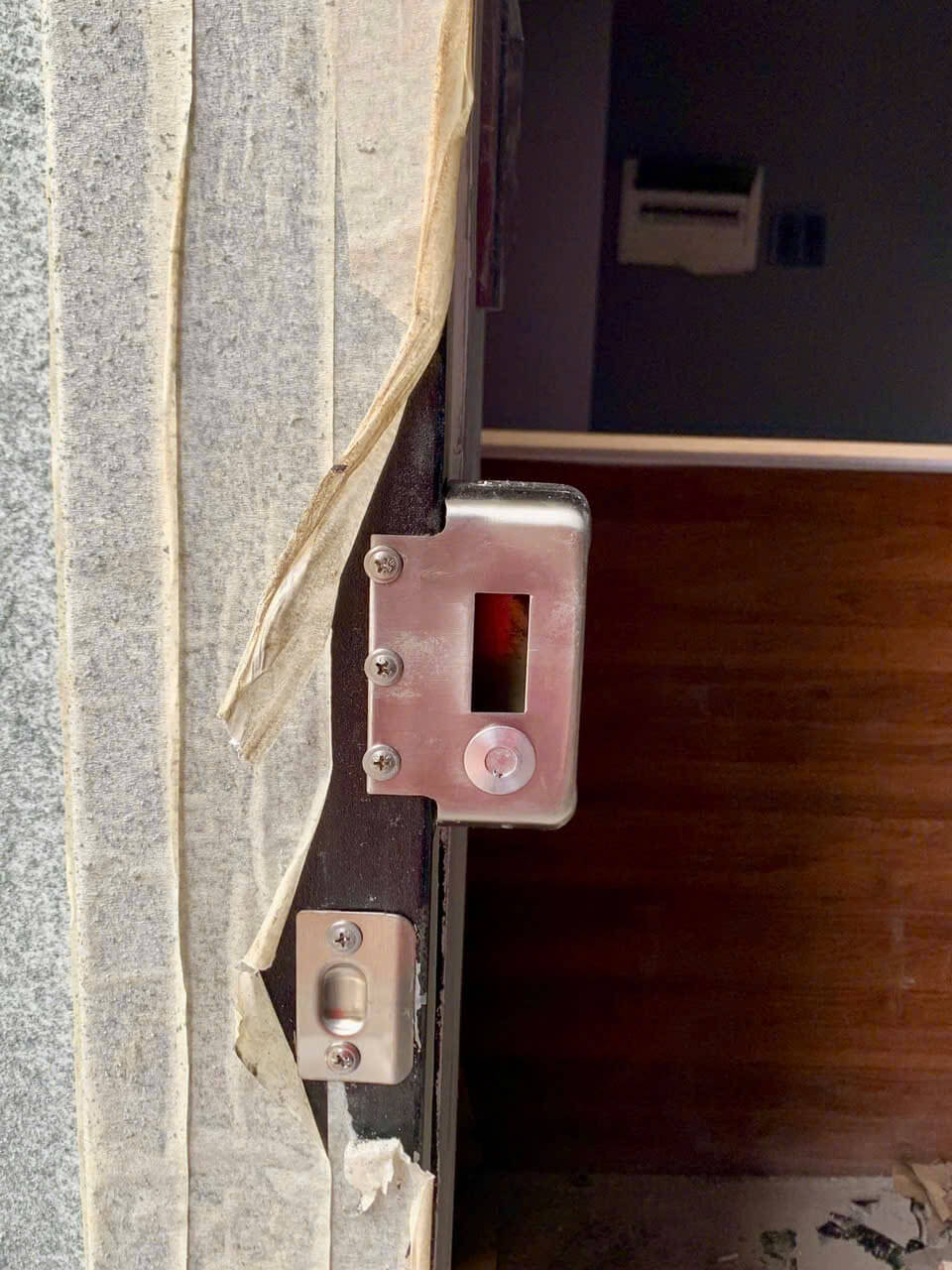 Bộ phụ kiện đi kèm bi cửa khóa điện tử DSmart 2C35T chính hãng Bộ phụ kiện đi kèm bi cửa khóa điện tử DSmart 2C35T chính hãng