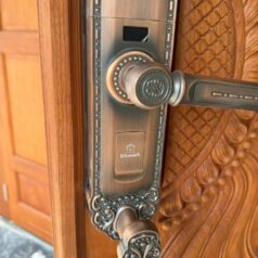 Khóa điện tử tân cổ điển DSmart DS68Y App TUYA 12 Khóa điện tử tân cổ điển DSmart DS68Y App TUYA