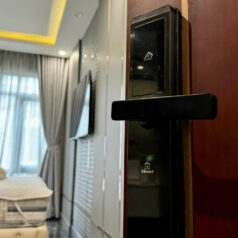 Khóa điện tử thẻ từ quản lí khách sạn DSmart H12F 11 Khóa điện tử thẻ từ quản lí khách sạn DSmart H12F