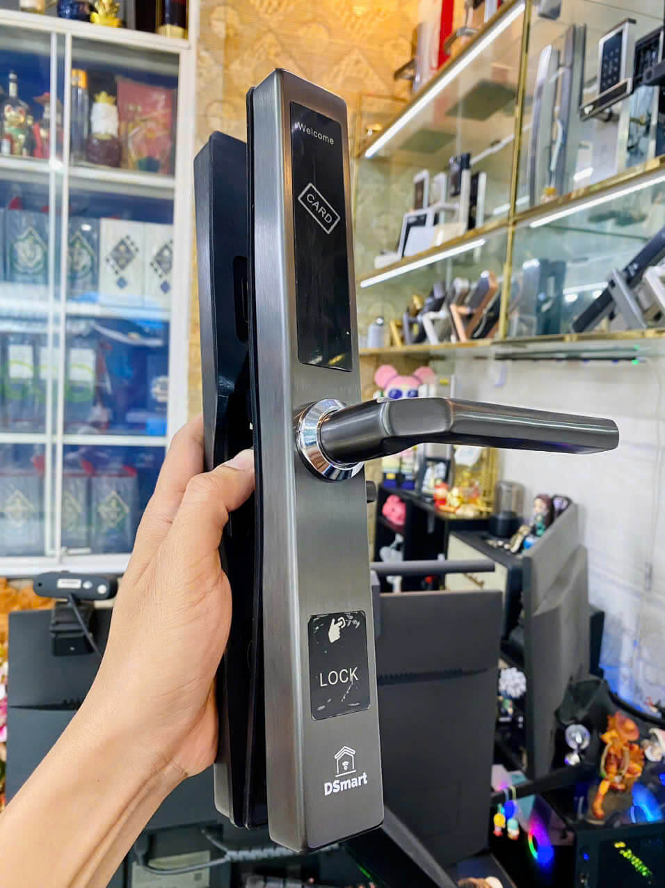 KHÓA ĐIỆN TỬ QUẢN LÝ KHÁCH SẠN DSMART HN12F CỬA NHÔM KHÓA ĐIỆN TỬ QUẢN LÝ KHÁCH SẠN DSMART HN12F CỬA NHÔM