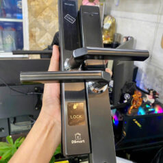 KHÓA ĐIỆN TỬ QUẢN LÝ KHÁCH SẠN DSMART HN12F CỬA NHÔM 4 KHÓA ĐIỆN TỬ QUẢN LÝ KHÁCH SẠN DSMART HN12F CỬA NHÔM