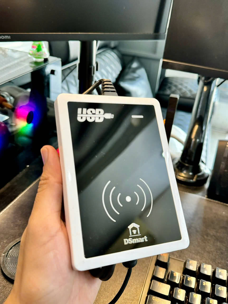 Đầu đọc Encoder giải mã hóa thẻ từ khóa khách sạn DSmart Đầu đọc Encoder giải mã hóa thẻ từ khóa khách sạn DSmart