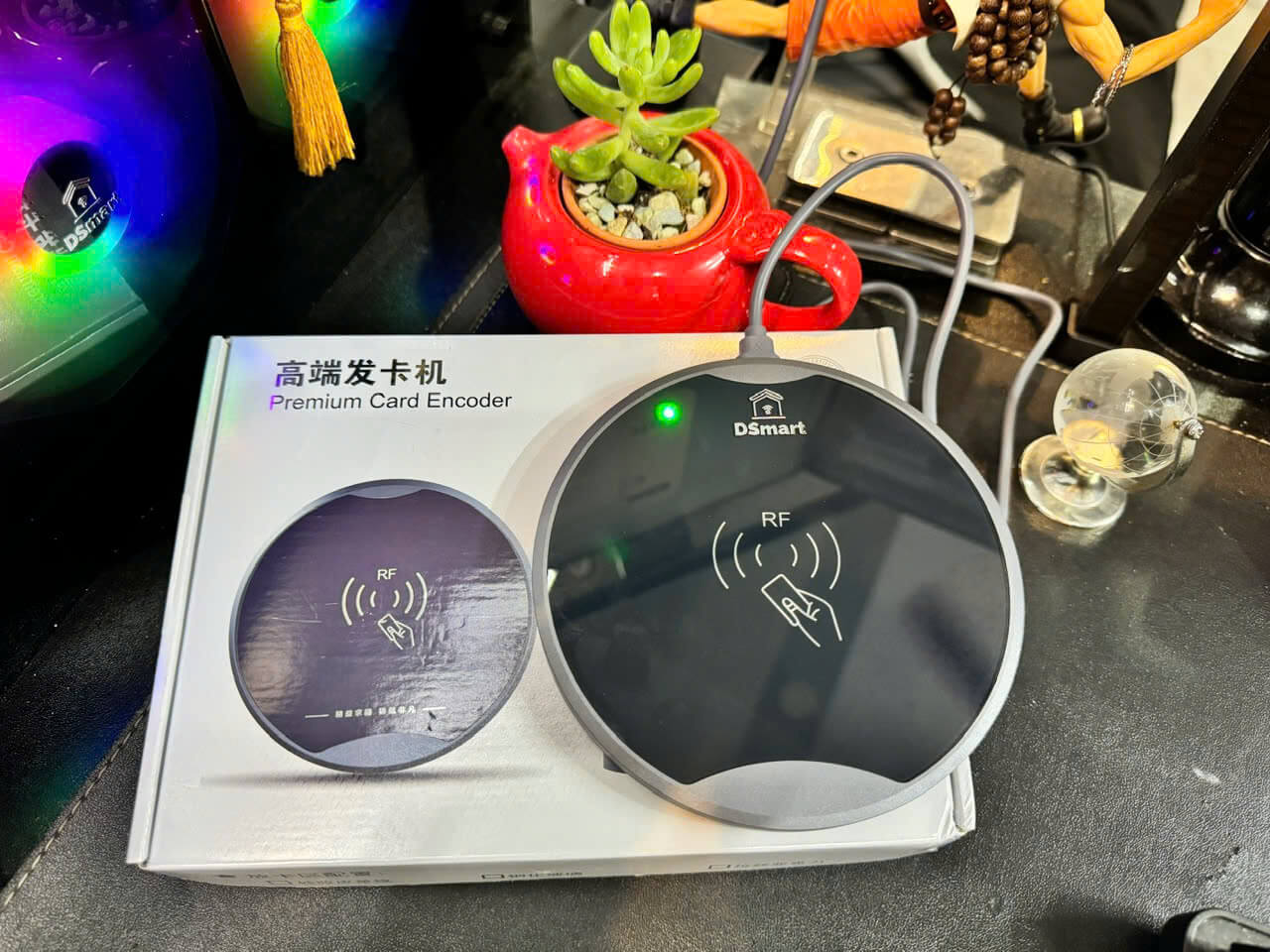 Đầu đọc Encoder giải mã hóa thẻ từ khóa khách sạn DSmart Đầu đọc Encoder giải mã hóa thẻ từ khóa khách sạn DSmart