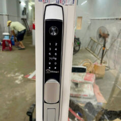 Khóa Điện Tử NL39T Cửa Trượt Lùa Nhôm Xingfa 14 Khóa điện tử cửa trượt NL39T chống rơ, đóng mở mượt