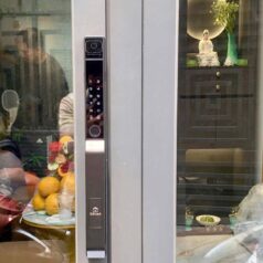 Khóa điện tử vân tay cửa nhôm tự động Xingfa NX75T-F màu đen