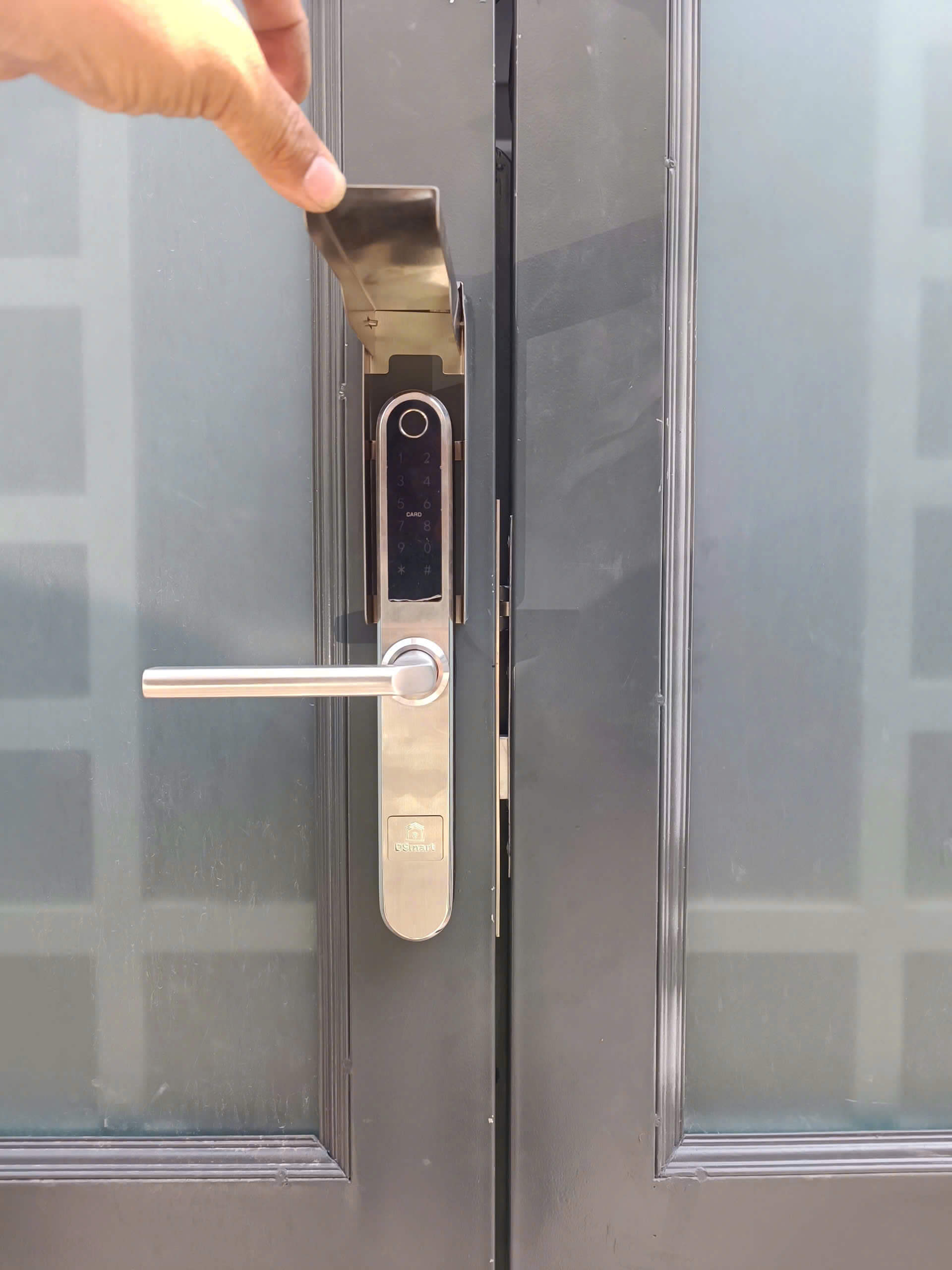 hộp che mưa Inox 304 cho khóa điện tử vân tay cửa nhôm XingFA hộp che mưa Inox 304 cho khóa điện tử vân tay cửa nhôm XingFA