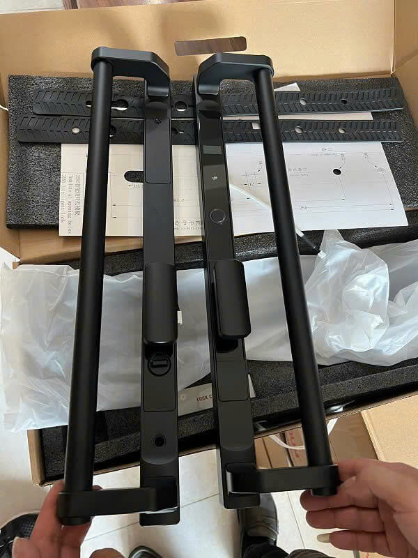 Khóa vân tay Cửa Nhôm Xingfa NX86T hình thực tế nguyên khối Khóa vân tay Cửa Nhôm Xingfa NX86T hình thực tế nguyên khối