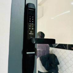 Khóa Cửa Nhôm Xingfa Chống Nắng Mưa