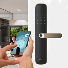 Hỗ trợ 100 vân tay, 100 thẻ từ, 100 mã số – phù hợp cho gia đình & văn phòng