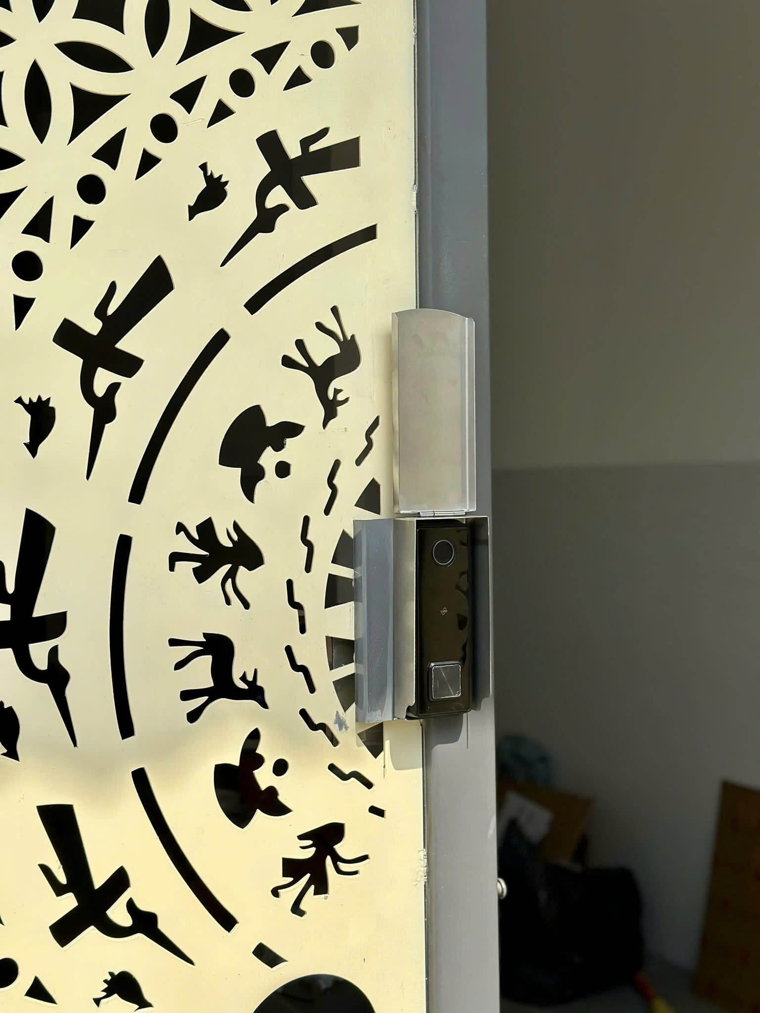 Tấm pin năng lượng mặt trời DSmart PMT01 – giải pháp cho khóa cổng không dây Tấm pin năng lượng mặt trời DSmart PMT01 – giải pháp cho khóa cổng không dây