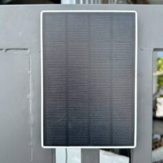 Tấm Pin Năng Lượng Mặt Trời DSmart PMT01 14 Tấm pin DSmart PMT01 cung cấp điện cho khóa cửa cổng vân tay