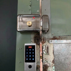 Đầu đọc vân tay DSmart DD28TUB Bluetooth 4 DSmart DD28TUB Bluetooth có vỏ Inox đổ keo chống nước IP66, hoạt động bền bỉ trong mọi điều kiện.