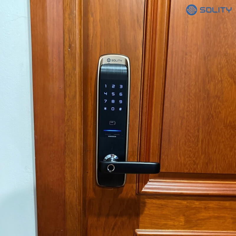 Mở khóa Solity GM-6000BK bằng vân tay có an toàn không? Công nghệ vân tay Area Scanning trên Solity GM-6000BK giúp nhận diện chính xác.