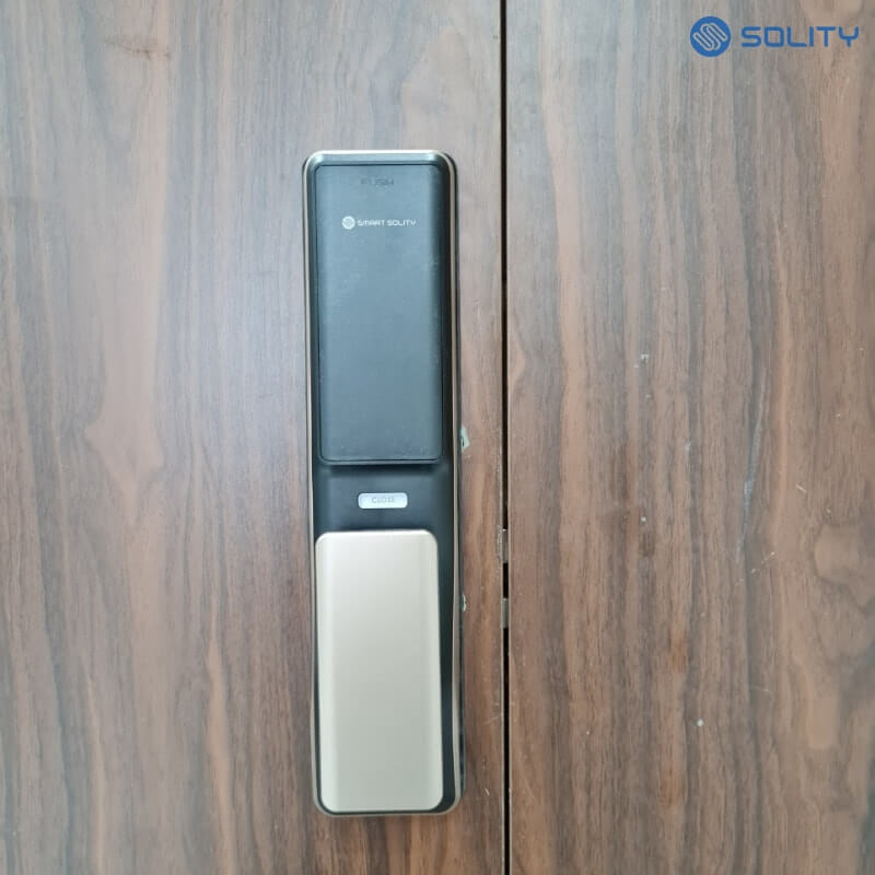 Thiết kế sang trọng của khóa Solity GSP-2000BK Khóa cửa Solity GSP-2000BK với thiết kế hợp kim cao cấp, phù hợp mọi không gian