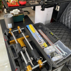 Trang chủ 245 Hướng dẫn sử dụng bộ dụng cụ phay đục lỗ khóa cửa gỗ trên cửa gỗ
