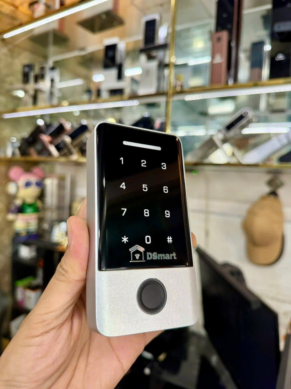 Cấu tạo đầu đọc vân tay DSmart DD35T chống nước Bo mạch đầu đọc vân tay DSmart DD35T phủ keo chống ẩm, bền bỉ ngoài trời