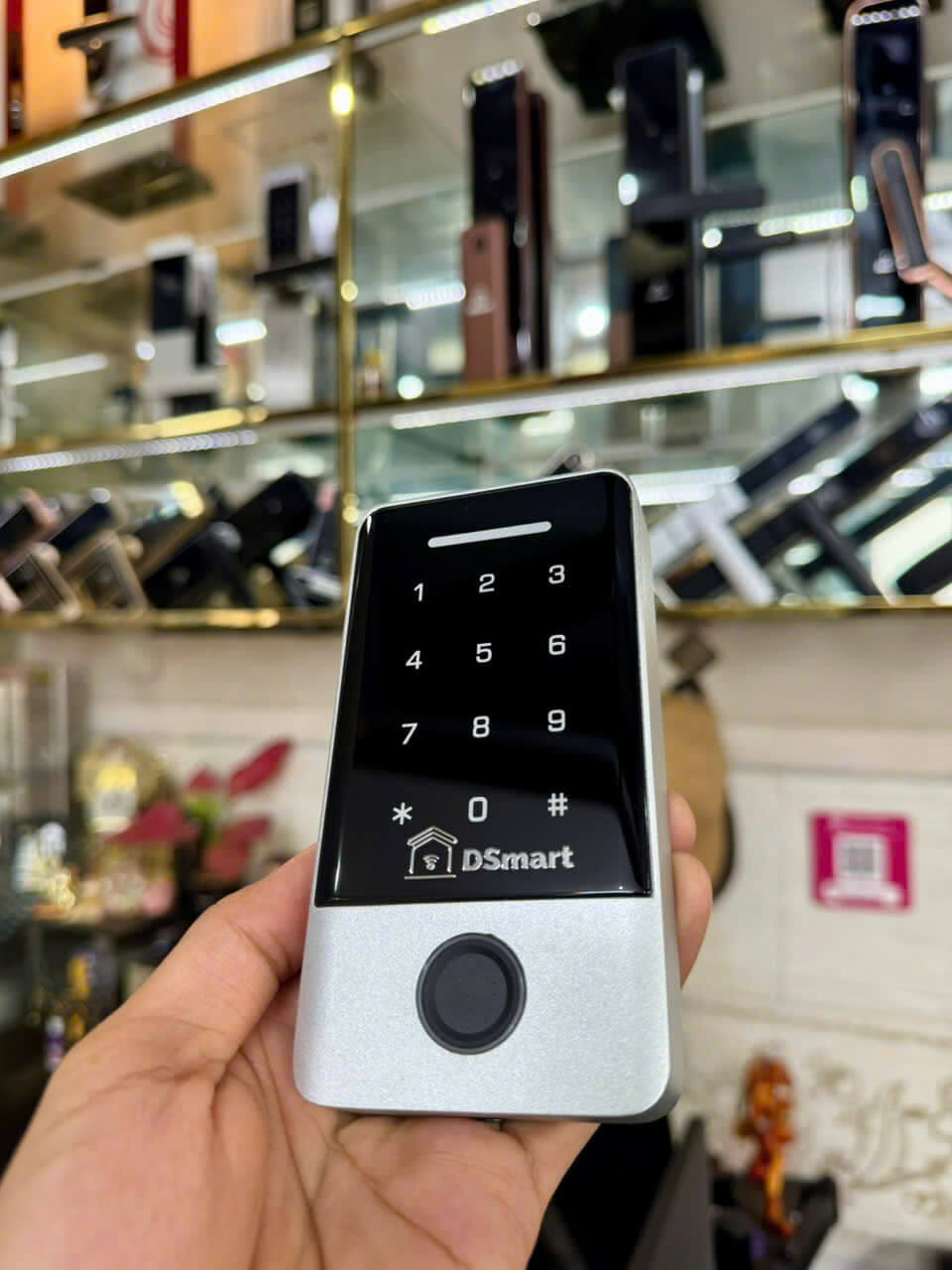 Đầu đọc vân tay DSmart DD35T kết hợp khóa cổng điện KCE01 Giải pháp kiểm soát cửa cổng thông minh với đầu đọc DSmart DD35T và khóa KCE01