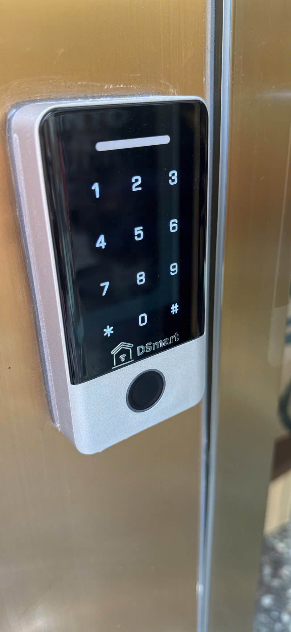 Đầu đọc vân tay DSmart DD35T hoạt động với bộ lưu điện UPS Hệ thống kiểm soát ra vào hoạt động liên tục với bộ lưu điện DSmart