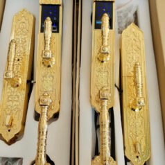 DSmart DS78T Khóa Vân Tay Đại Sảnh Mạ Vàng 24K 8 Miễn phí lắp đặt khóa vân tay DS78T cho cửa gỗ đại sảnh, hỗ trợ tận nơi tại TP.HCM và các quận nội thành