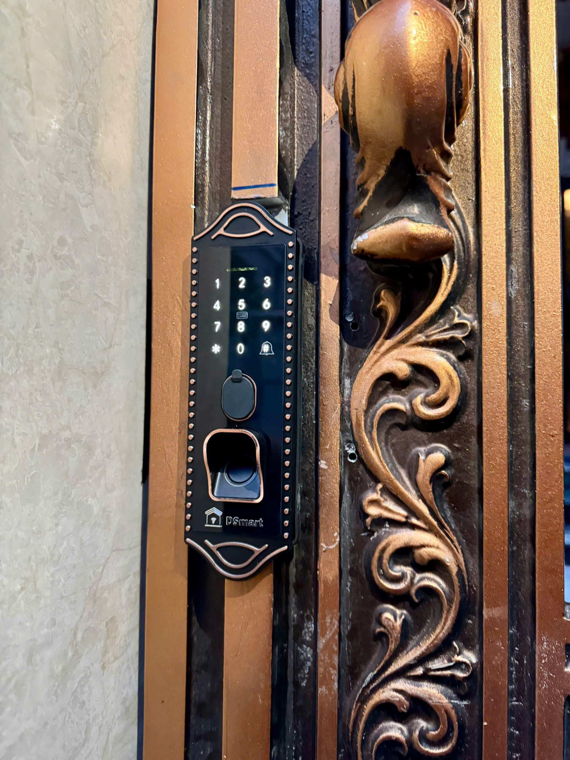 Khóa cửa cổng 2 mặt cổ điển cho cửa nhôm đúc Khóa cửa cổng nhôm đúc 2 mặt dùng cho ngoài trời