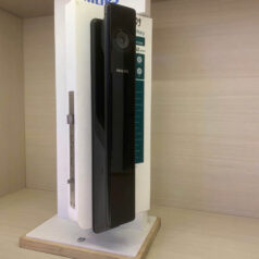 Khóa điện tử Philips DDL902-MVP-11HWS tích hợp camera và chuông hình thông minh, bảo mật an toàn cho ngôi nhà.