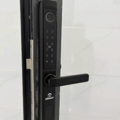 khóa vân tay cửa nhôm chống nước, khóa điện tử cửa nhôm Xingfa