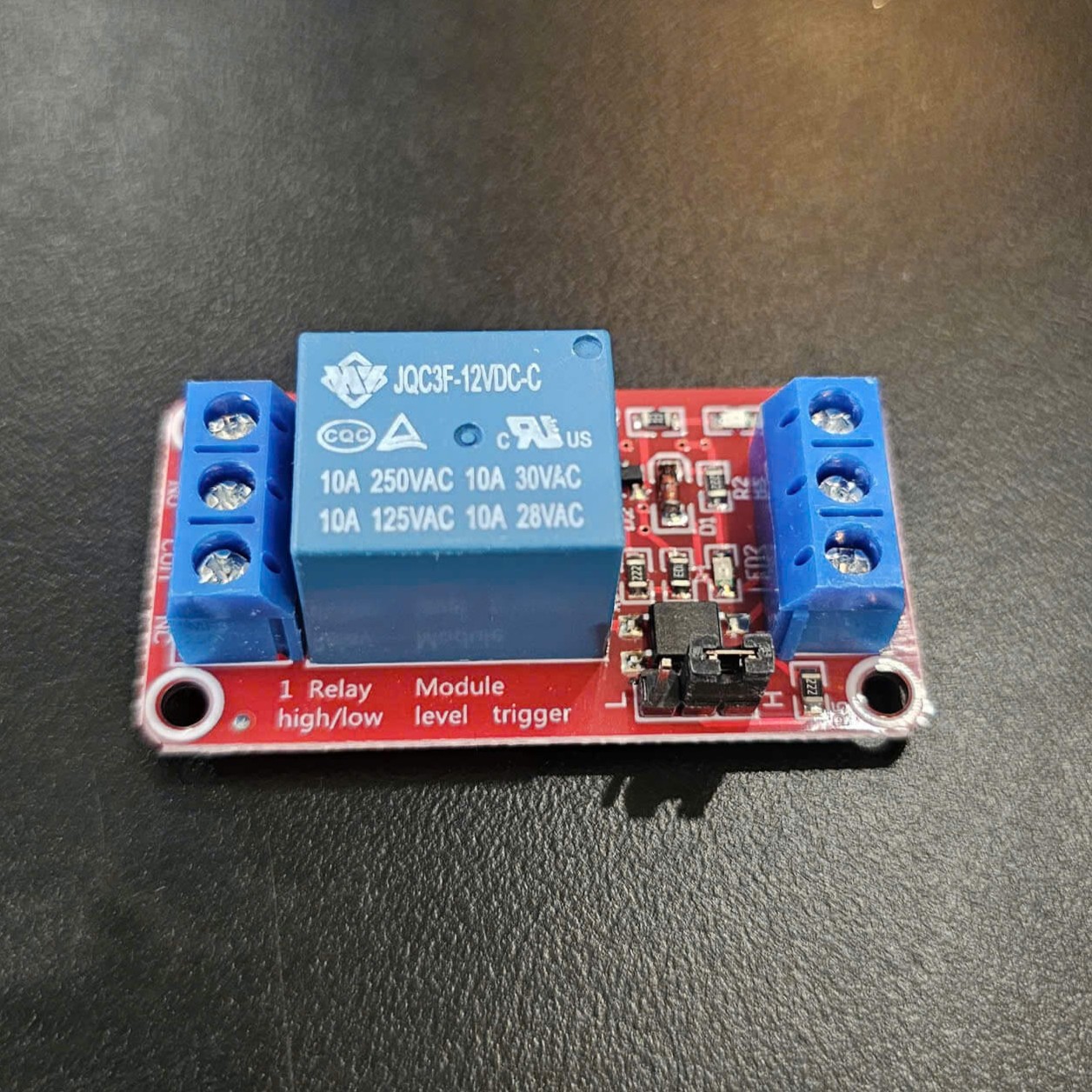 Module relay trung gian đầu đọc kiểm soát Module relay trung gian đầu đọc kiểm soát