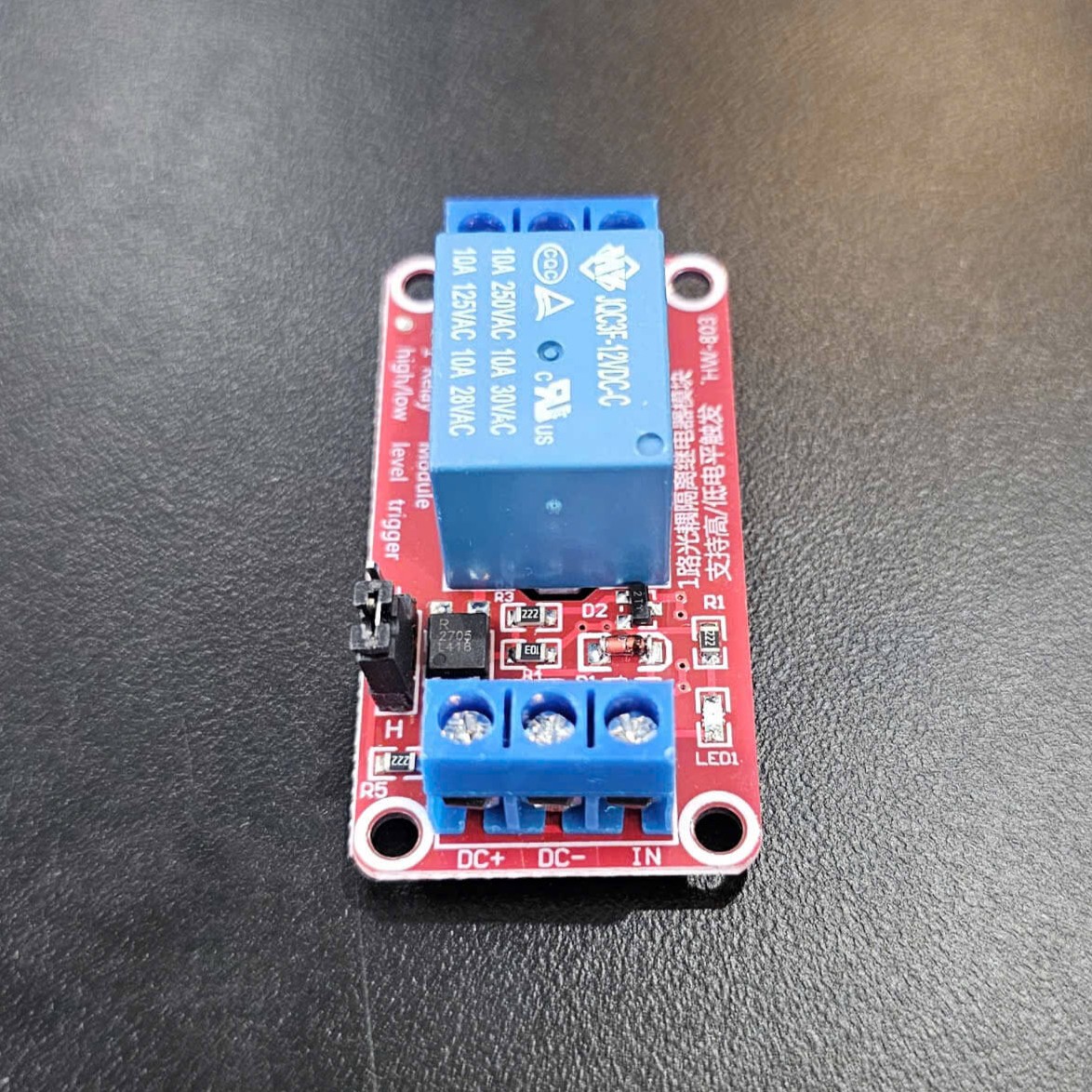 Relay điều khiển cửa cuốn bằng vân tay Relay điều khiển cửa cuốn bằng vân tay