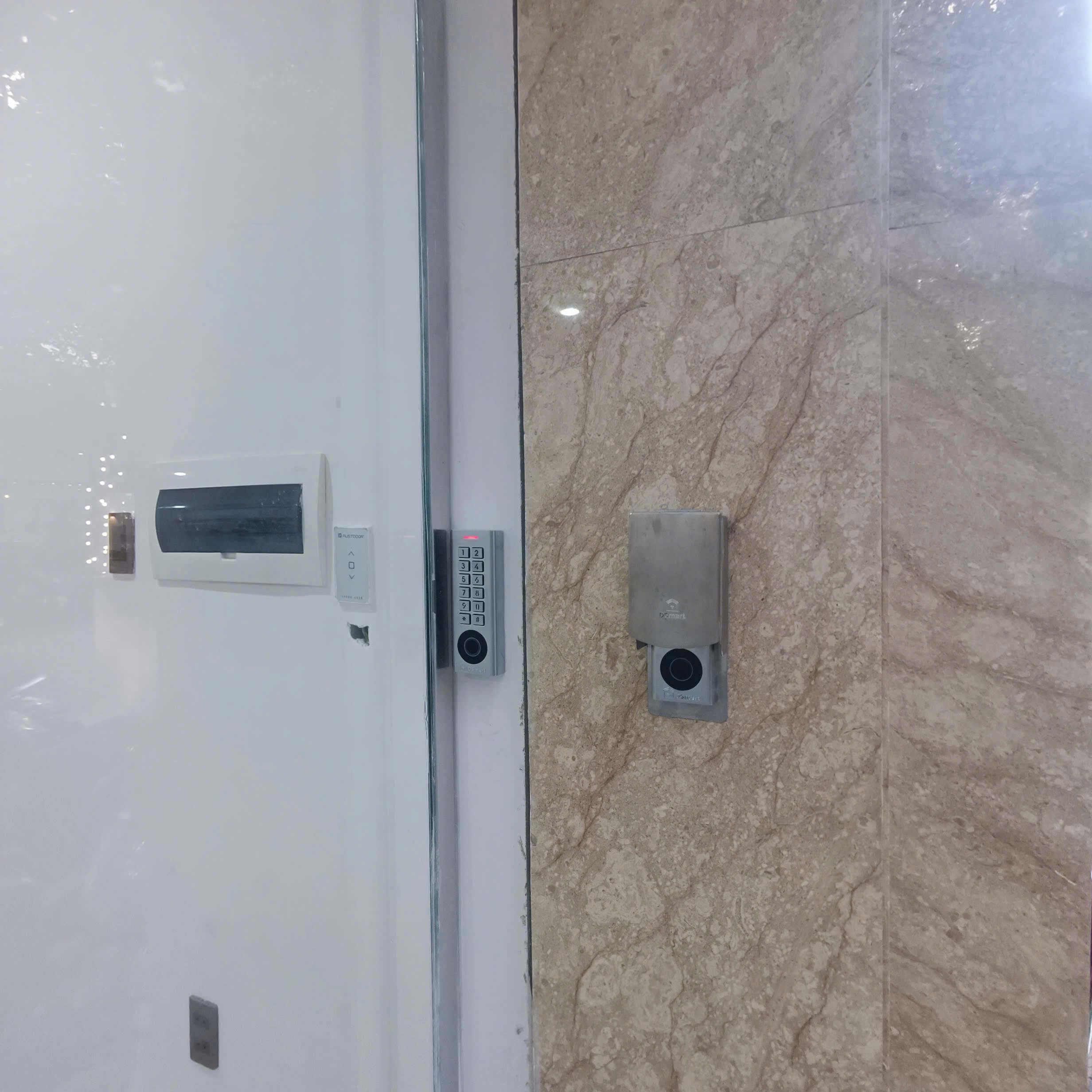 DSMART DD69T Khóa vân tay cho nhà trọ DSMART DD69T Khóa vân tay cho nhà trọ