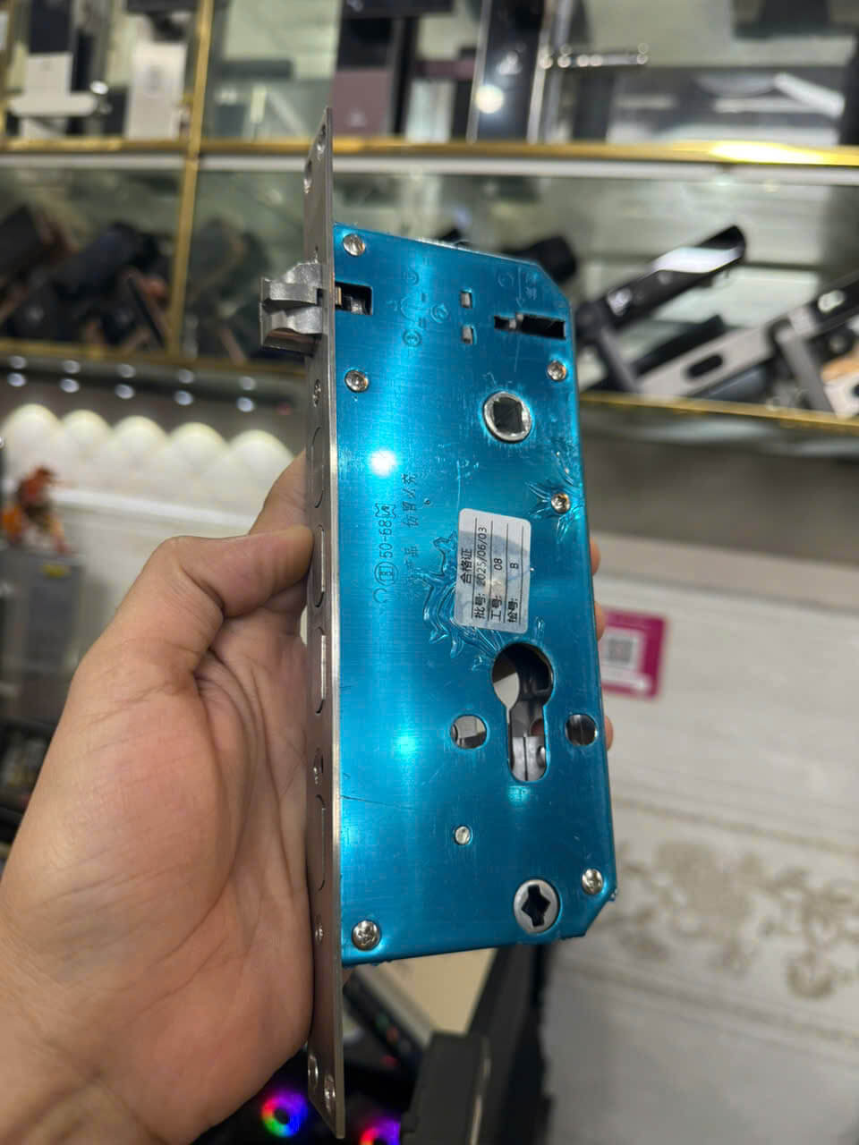 Thân khóa điện tử 5068, khóa vân tay DSmart Thân khóa điện tử 5068, khóa vân tay DSmart