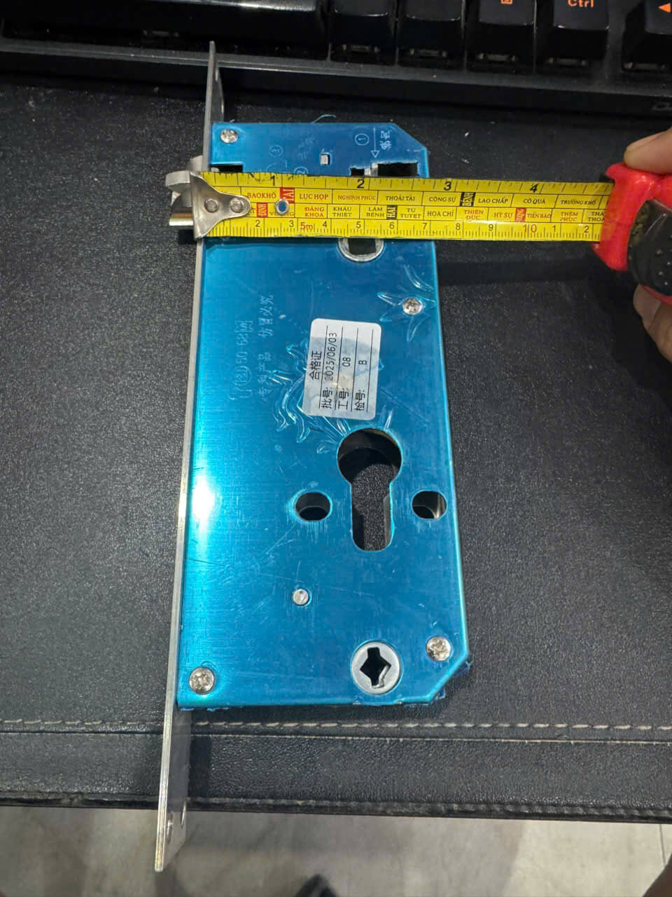 Thân khóa điện tử 5068 - Khóa cửa gỗ, nhôm đố lớn Thân khóa điện tử 5068 - Khóa cửa gỗ, nhôm đố lớn